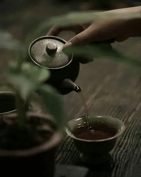 Tám chính tinh cuối ở cung Giao Hữu và chuyện thuộc cấp